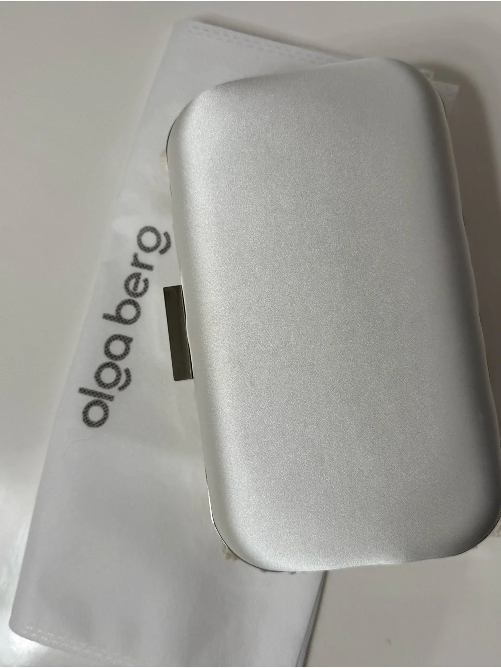 Olga Berg BETH ENCRUSTED POD STYLE CLUTCH IN IVORY - Picture 4 of 4